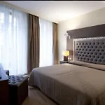 Hotel Lebron
