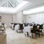 Lebron Hotel Paris