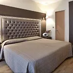 Hotel Lebron