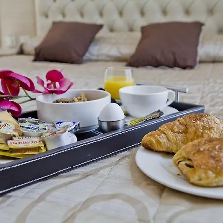 オテル ルブロン ホテル パリ