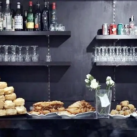 オテル ルブロン 3* パリ