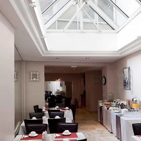 オテル ルブロン パリ