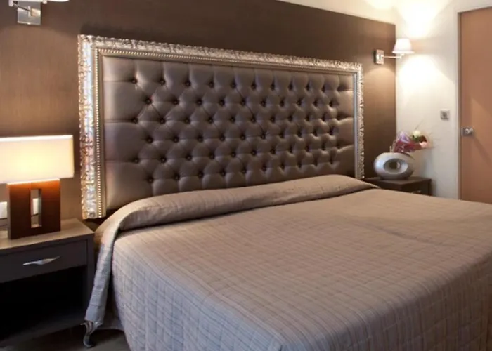 Отель Lebron 3*