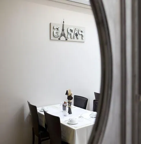 Hotel Lebron Parigi