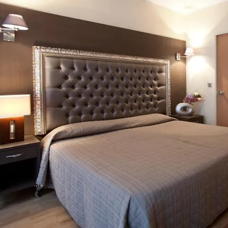 Hotel Lebron 3*